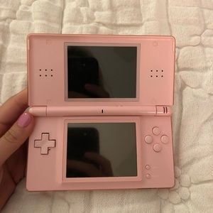 Nintendo DS Lite